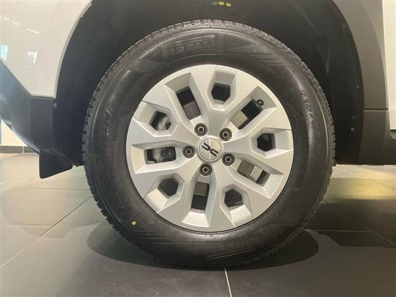 Dacia Duster usata a Como (12)