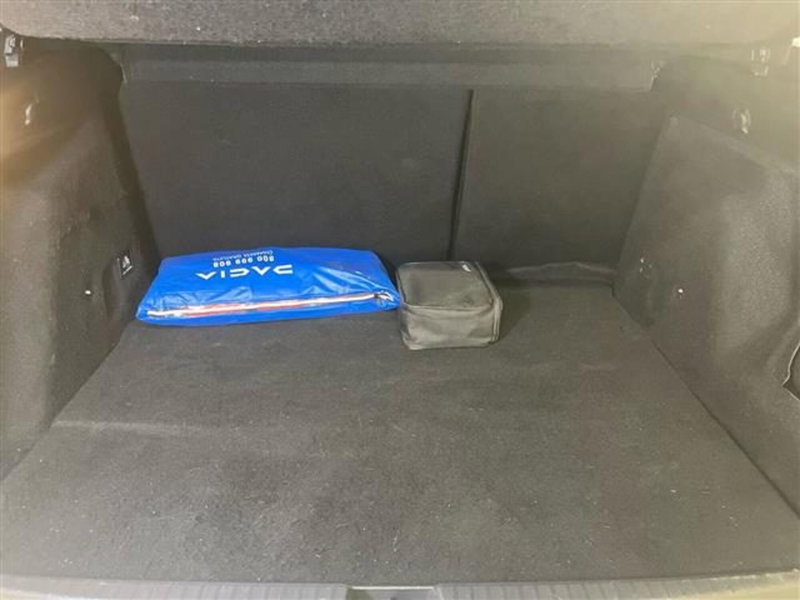 Dacia Duster usata a Como (17)