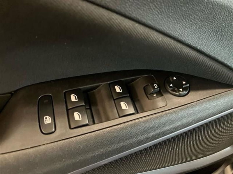 Opel Crossland usata a Como (20)