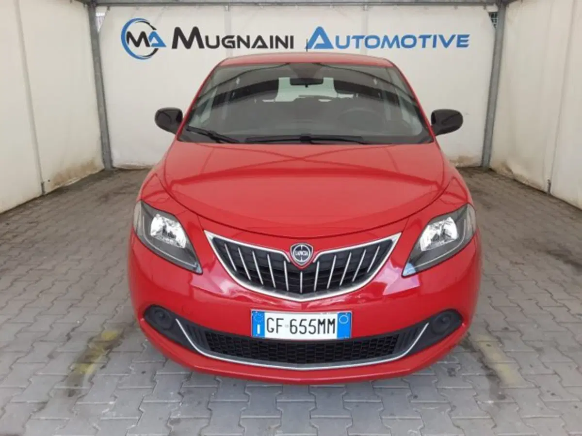 Lancia Ypsilon usata a Firenze