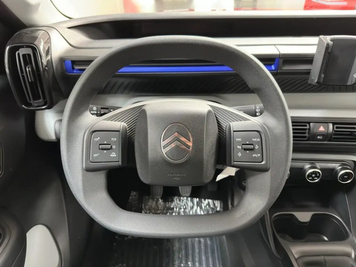 Citroen C3 Aircross nuova a Sondrio (15)