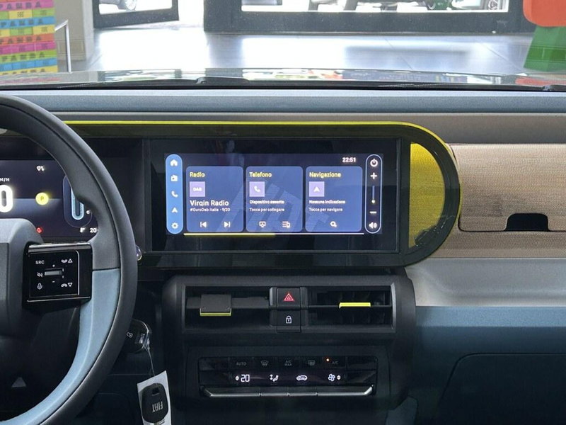 Fiat Grande Panda nuova a Sondrio (13)