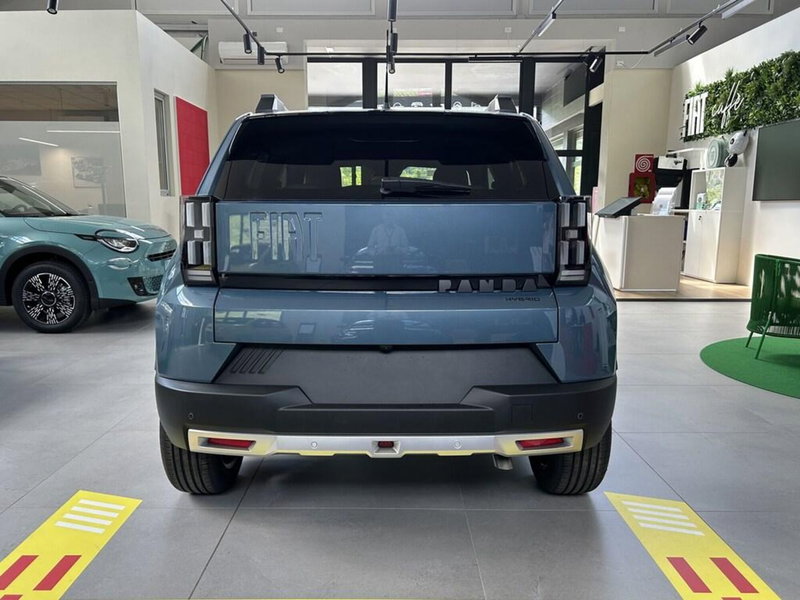 Fiat Grande Panda nuova a Sondrio (4)