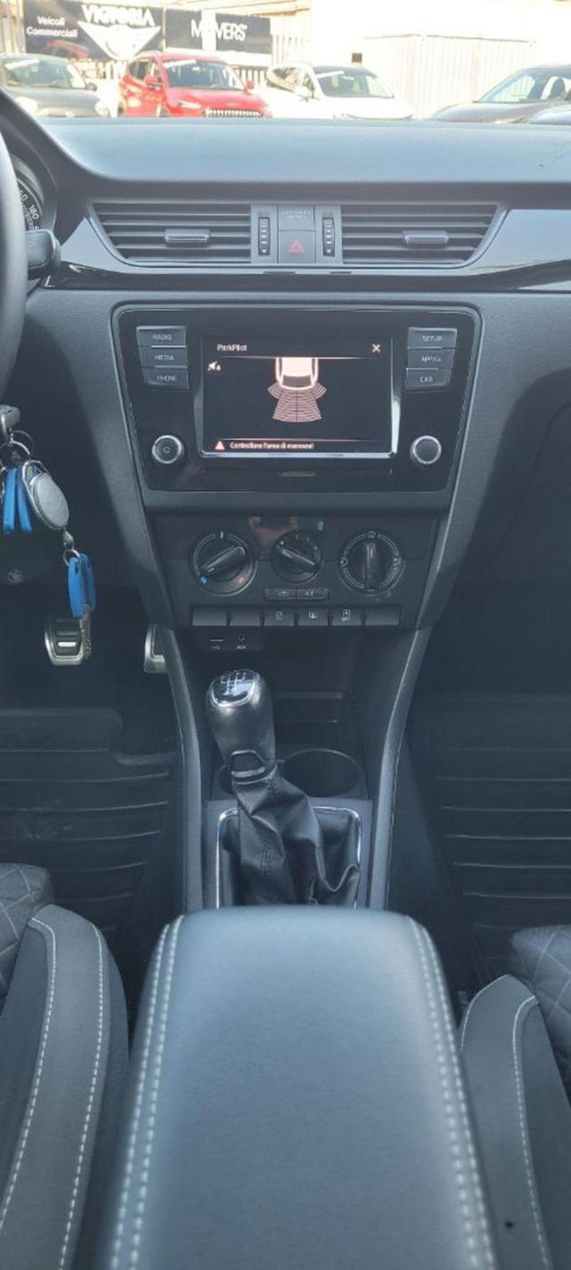 Skoda Rapid Spaceback usata a Napoli (9)