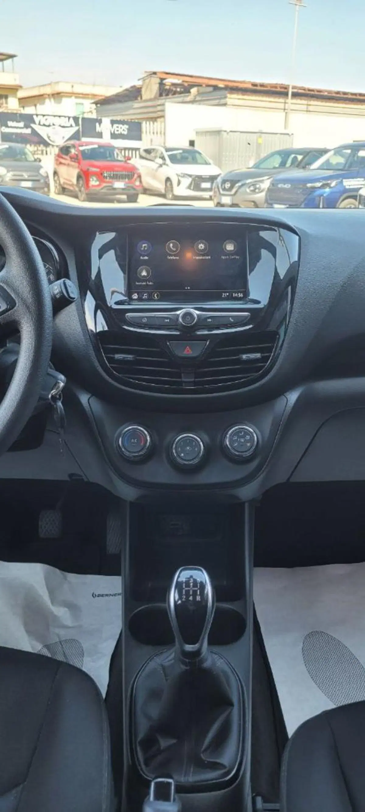 Opel Karl usata a Napoli (9)