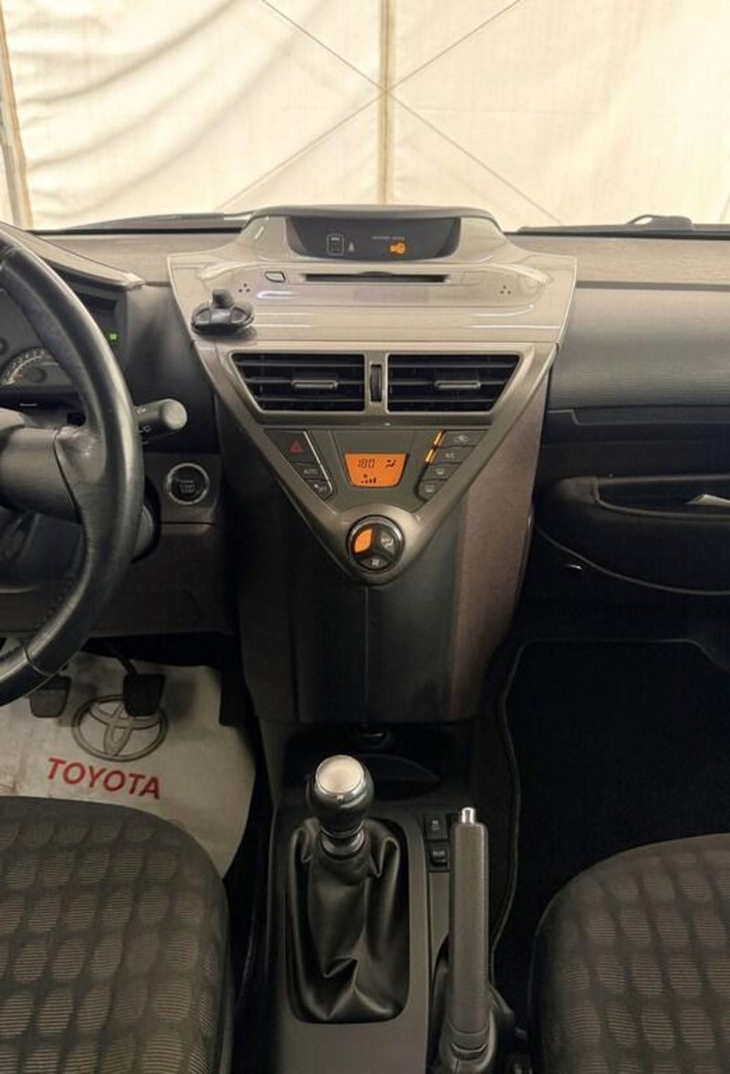 Toyota iQ usata a Monza e Brianza (12)