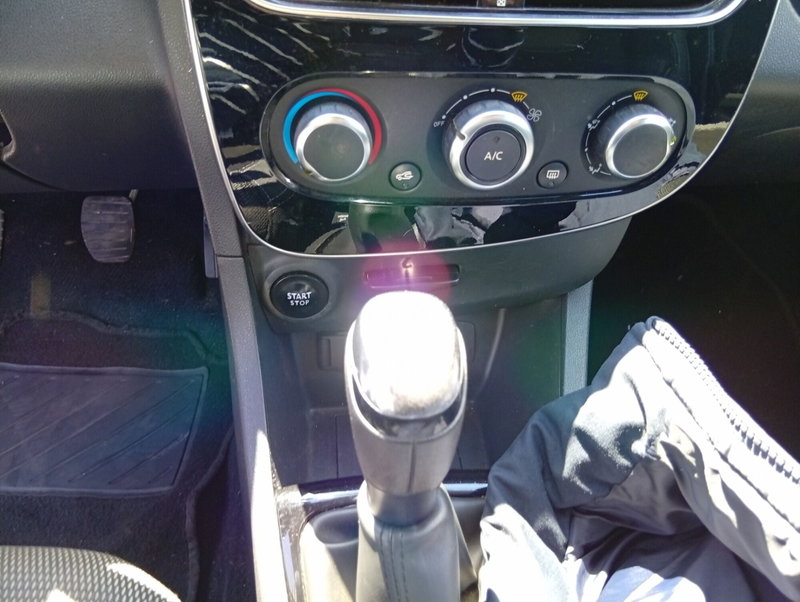 Renault Clio usata a Catania (13)