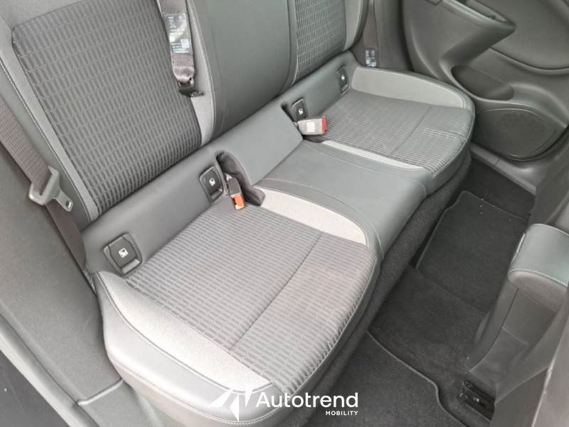 Opel Astra Station Wagon usata a Bari (11)