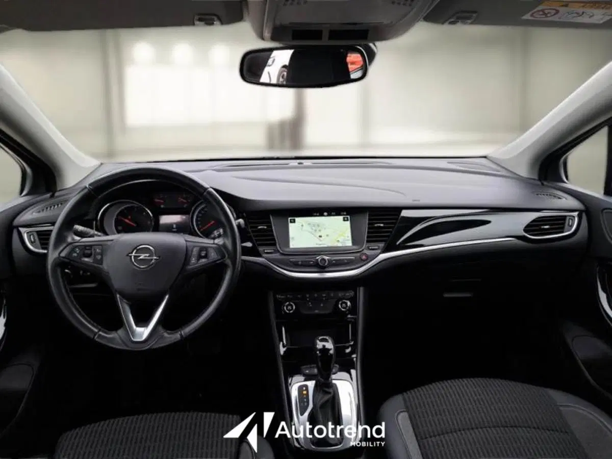 Opel Astra Station Wagon usata a Bari (19)