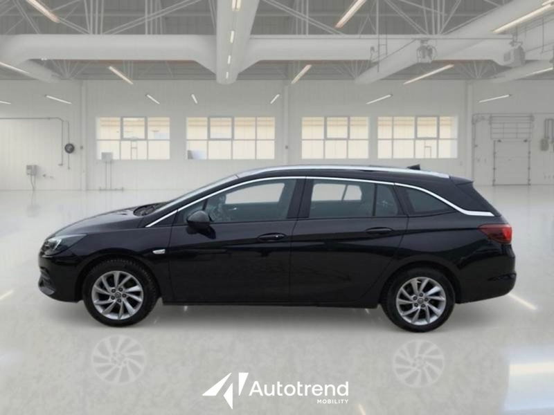 Opel Astra Station Wagon usata a Bari (4)