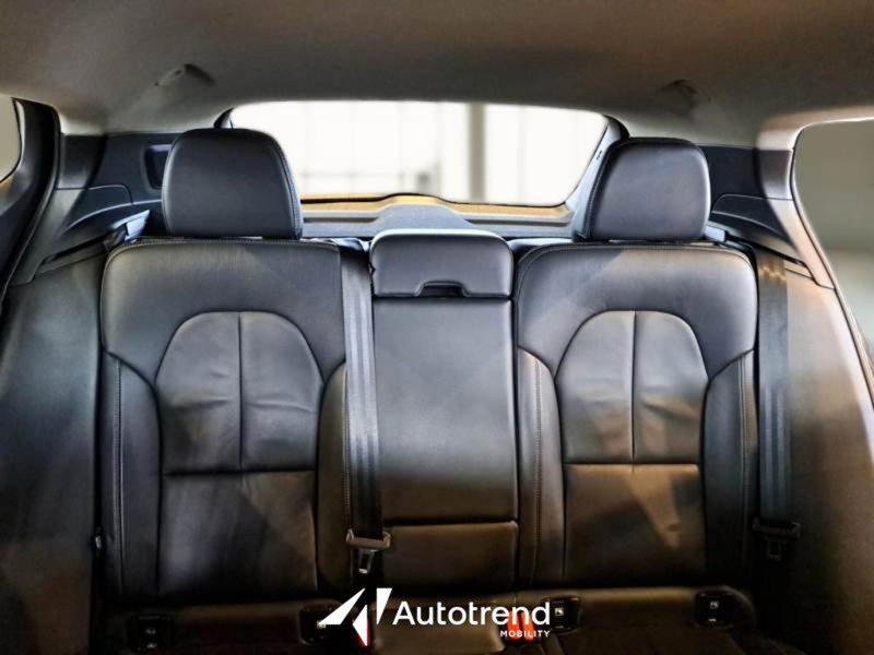 Volvo XC40 usata a Bari (10)