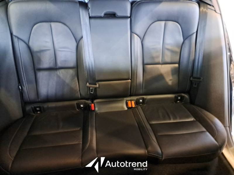 Volvo XC40 usata a Bari (11)
