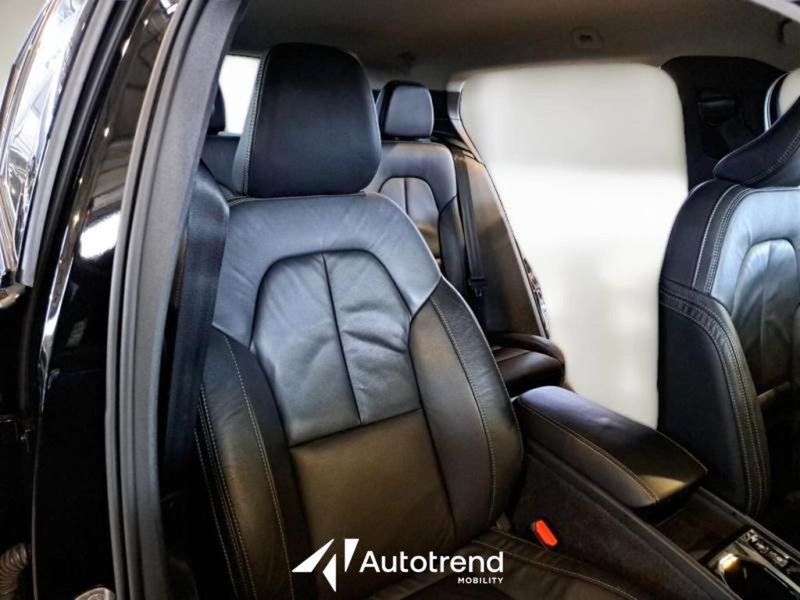 Volvo XC40 usata a Bari (18)