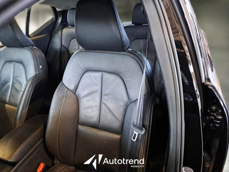 Volvo XC40 usata a Bari (6)