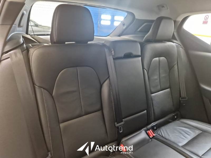 Volvo XC40 usata a Bari (11)