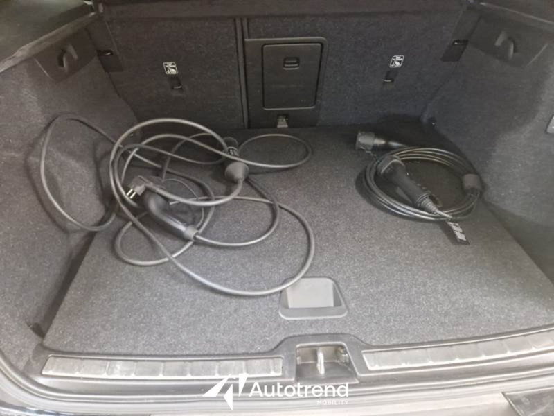 Volvo XC40 usata a Bari (12)