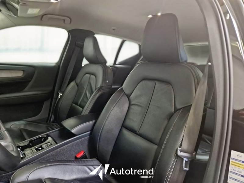 Volvo XC40 usata a Bari (6)