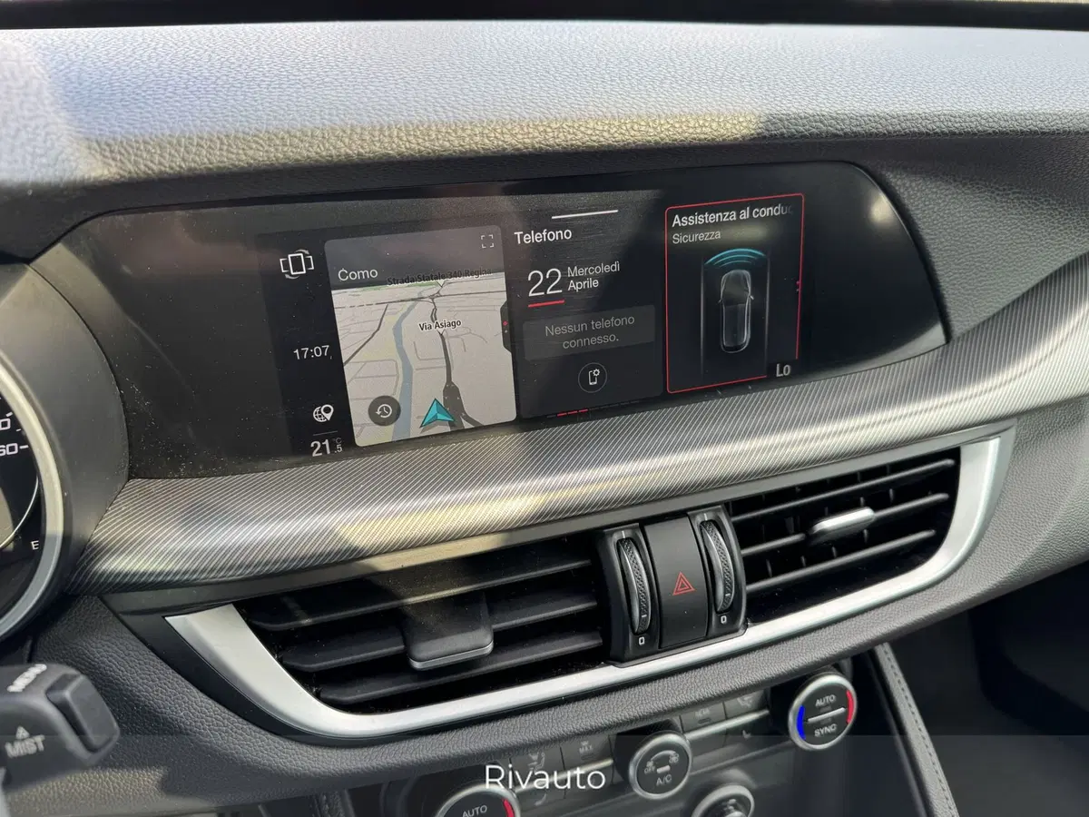 Alfa Romeo Stelvio usata a Como (13)