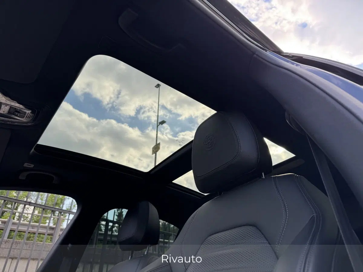 Alfa Romeo Stelvio usata a Como (17)