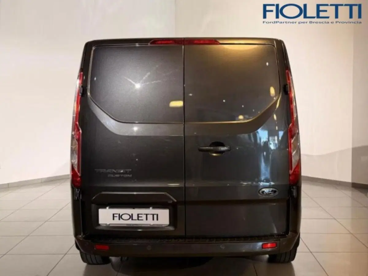 Ford Transit Custom Furgone usata a Brescia (5)