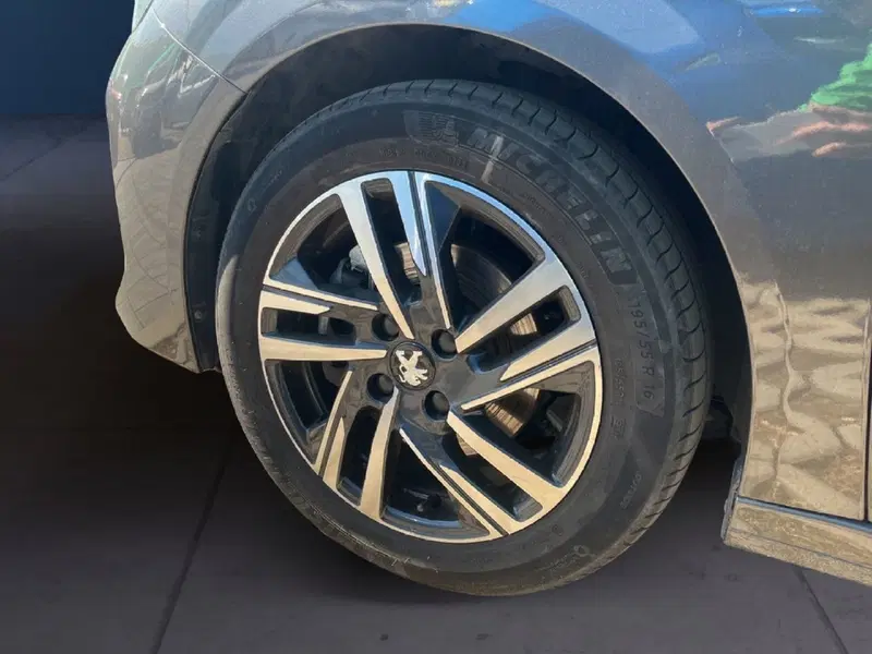 Peugeot 208 usata a Torino (7)
