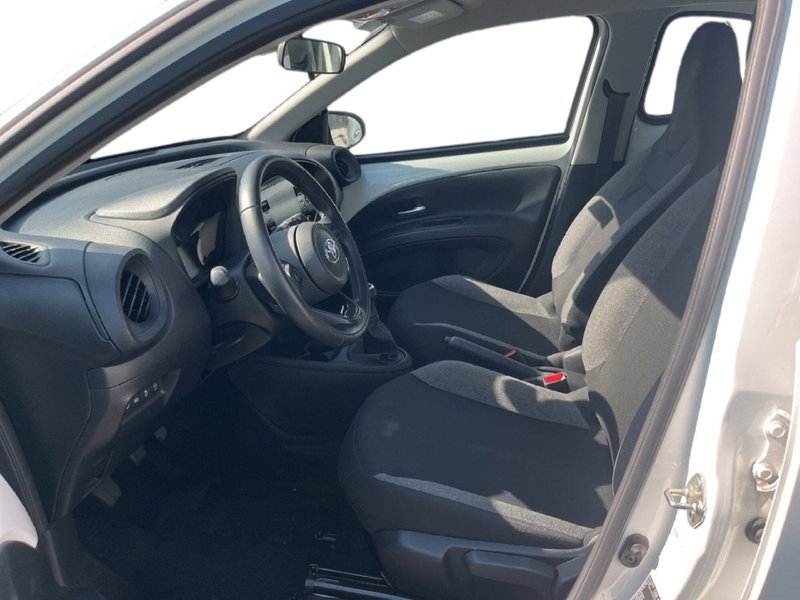 Toyota Aygo X usata a Torino (8)