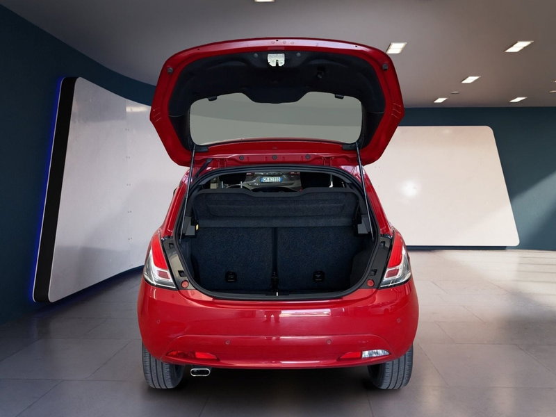Lancia Ypsilon usata a Torino (7)