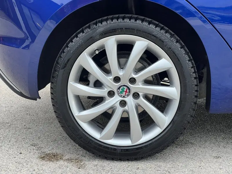Alfa Romeo Giulietta usata a Matera (11)
