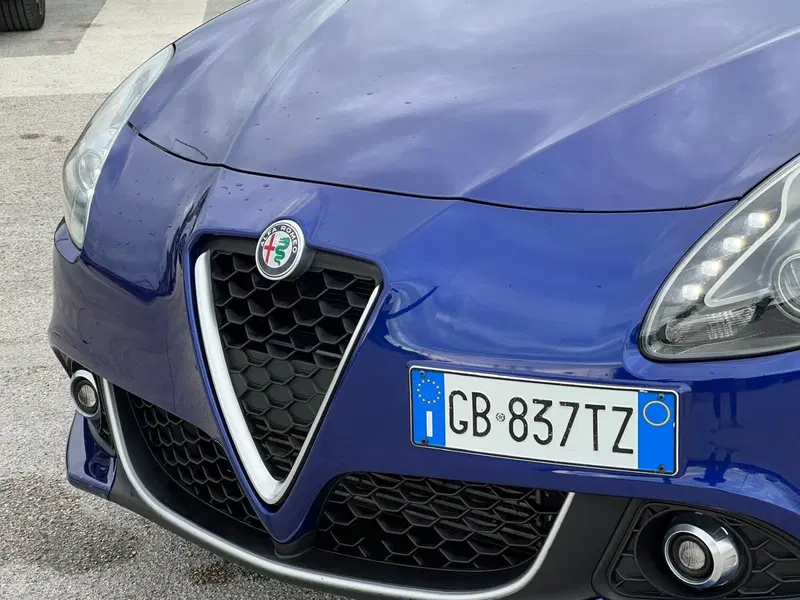 Alfa Romeo Giulietta usata a Matera (2)
