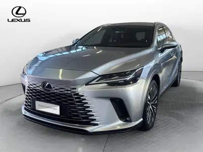 Lexus RX 350h 2.5 premium hybrid Executive e-cvt del 2024 usata a Venezia