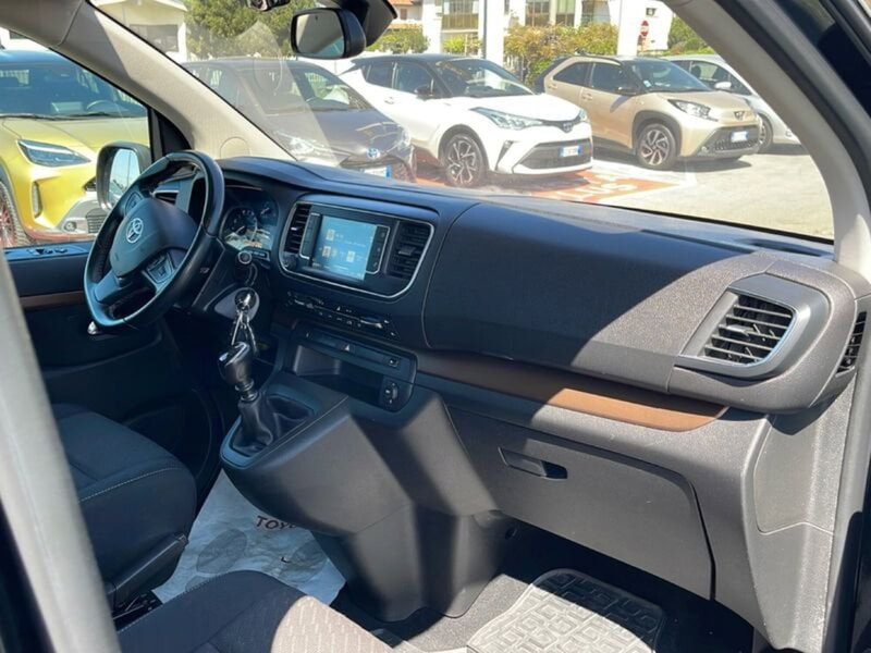 Toyota Proace Verso usata a Vicenza (12)