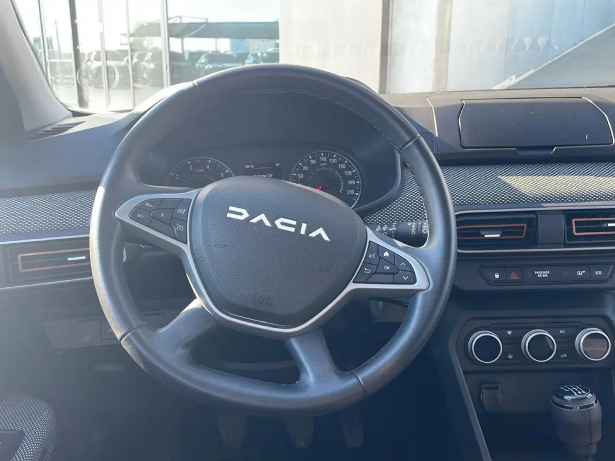 Dacia Sandero usata a Bologna (14)