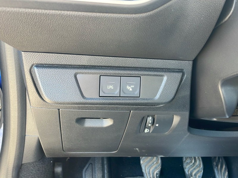 Dacia Sandero usata a Bologna (20)