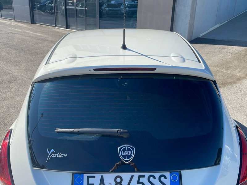 Lancia Ypsilon usata a Bologna (11)