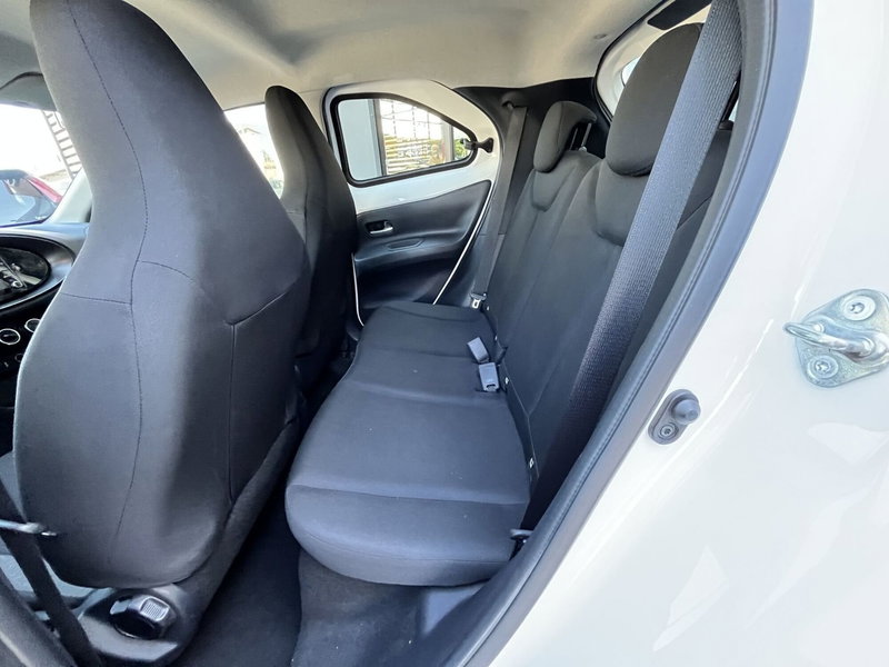 Toyota Aygo X usata a Bologna (8)