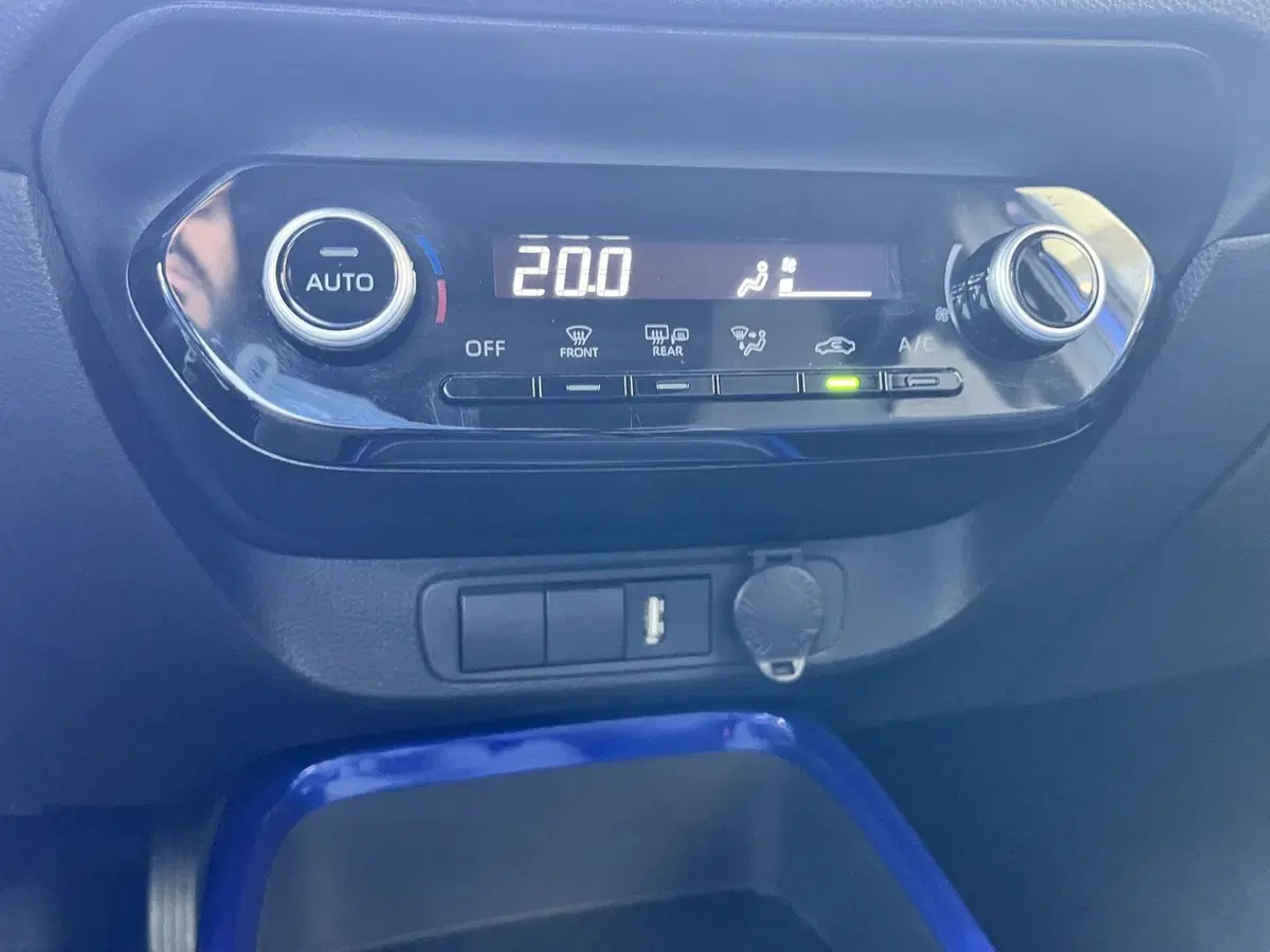 Toyota Aygo X usata a Bologna (12)