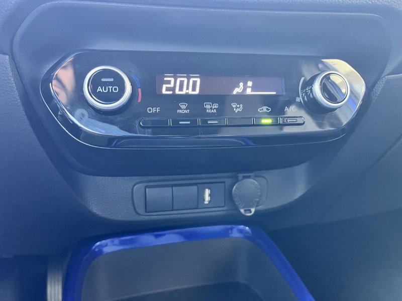 Toyota Aygo X usata a Bologna (12)