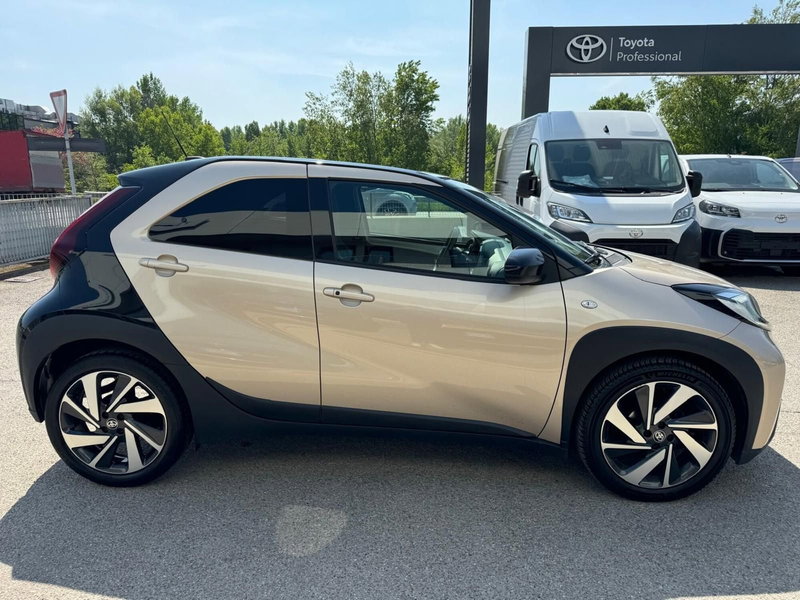 Toyota Aygo X usata a Modena (5)