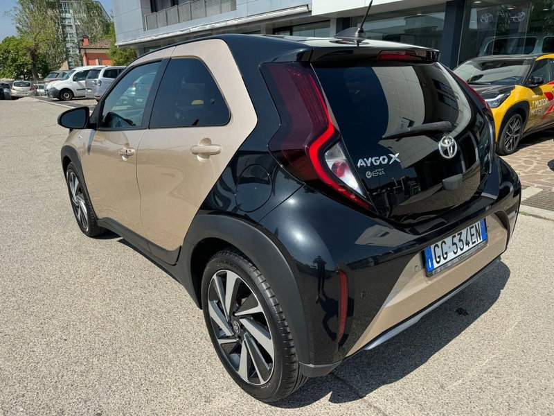 Toyota Aygo X usata a Modena (8)