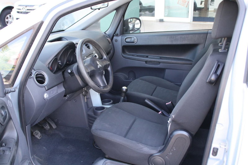 Mitsubishi Colt usata a Pordenone (9)