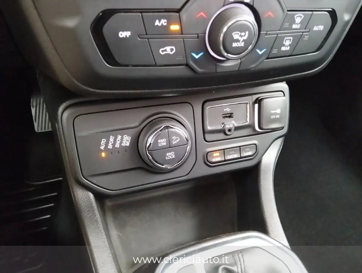 Jeep Renegade usata a Como (19)