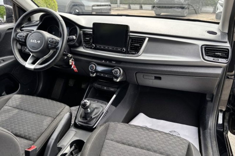 Kia Rio usata a Latina (9)