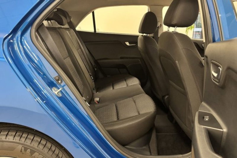 Kia Rio usata a Latina (10)