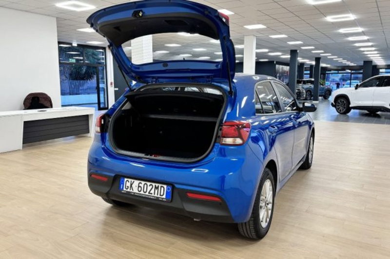 Kia Rio usata a Latina (7)