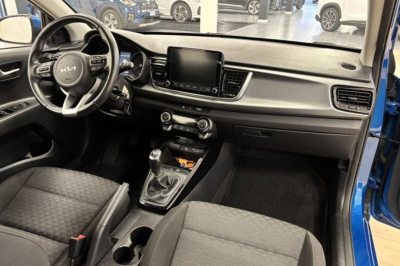 Kia Rio usata a Latina (9)