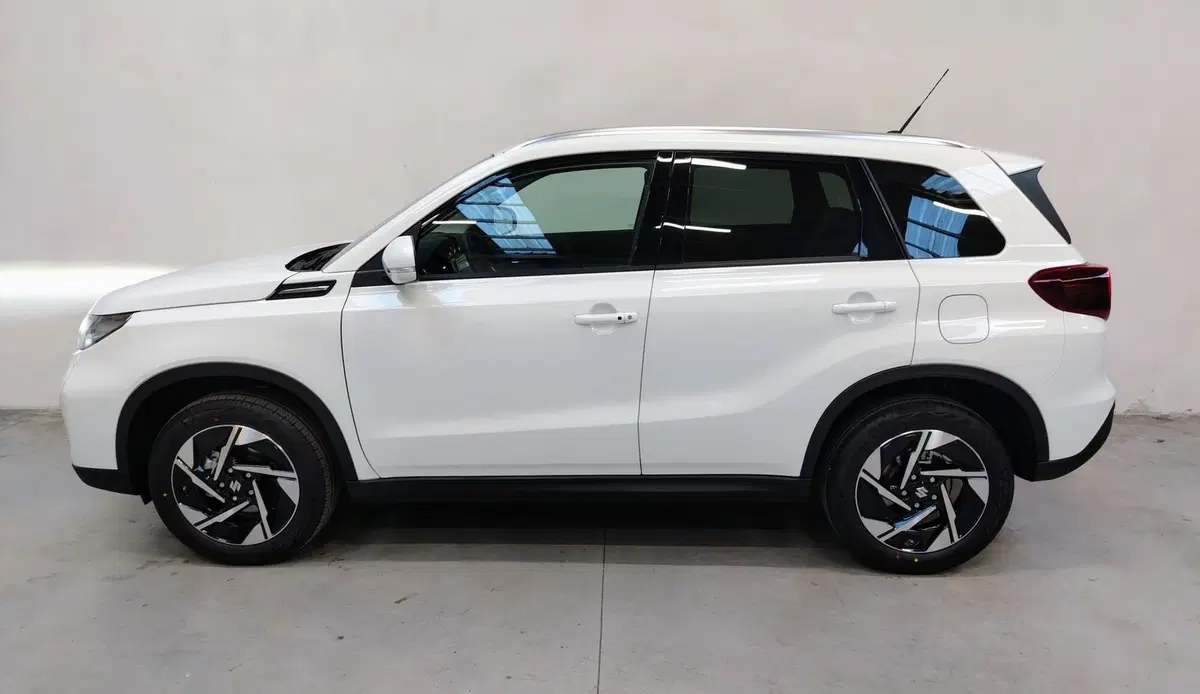 Suzuki Vitara nuova a Rovigo (5)