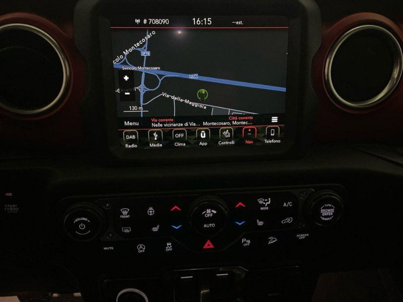 Jeep Wrangler usata a Ancona (15)