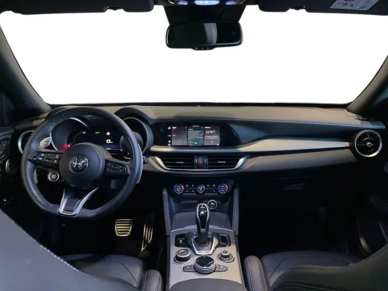 Alfa Romeo Stelvio usata a Ancona (10)