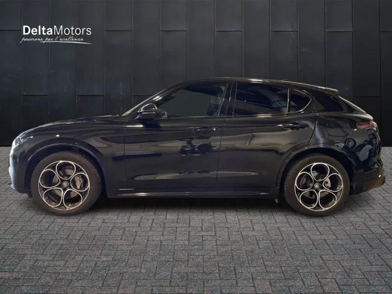Alfa Romeo Stelvio usata a Ancona (2)