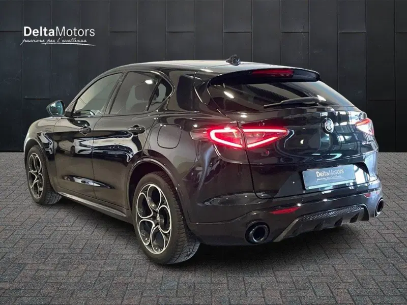 Alfa Romeo Stelvio usata a Ancona (3)